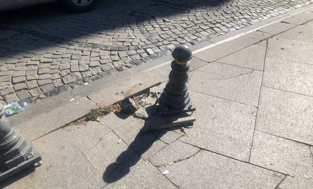 Her Yer Kırık Dökük!