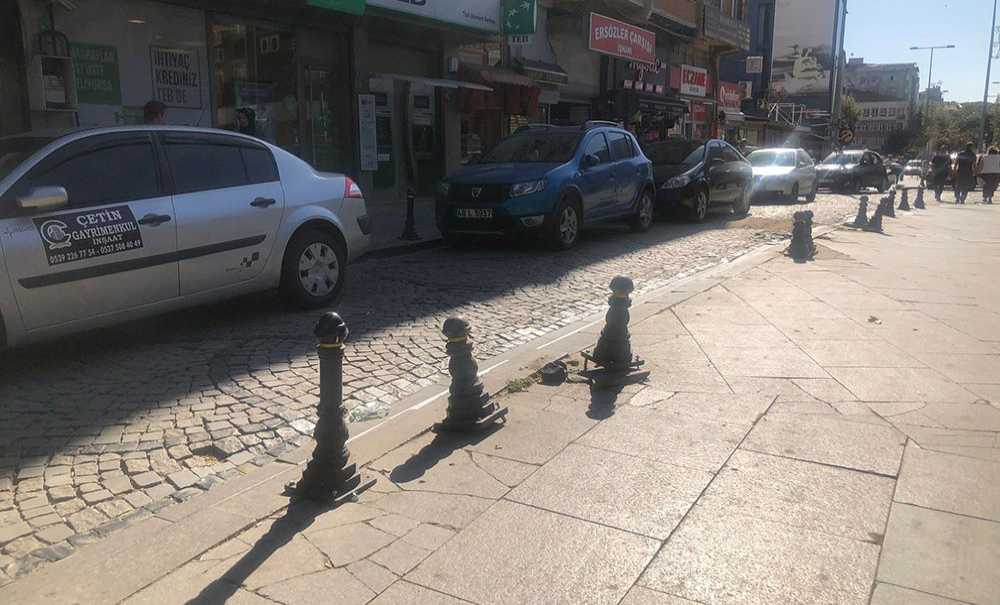 Her Yer Kırık Dökük!