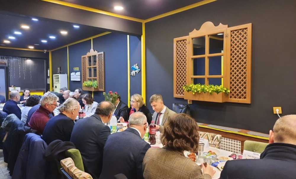 İmece Derneği̇ Yilsonu Değerlendi̇rme Yemeği̇ Düzenledi̇