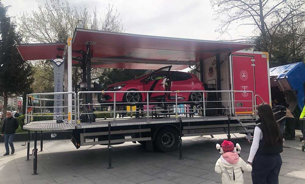 Jandarma Öğrenci Ve Sürücülere Trafik Eğitimi Verdi