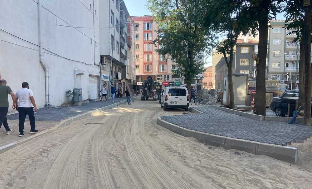 Kaldırım Taşları Döşenmeye Başladı