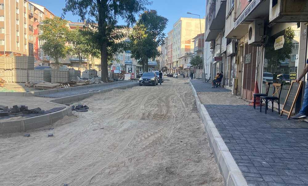 Kaldırım Taşları Döşenmeye Başladı