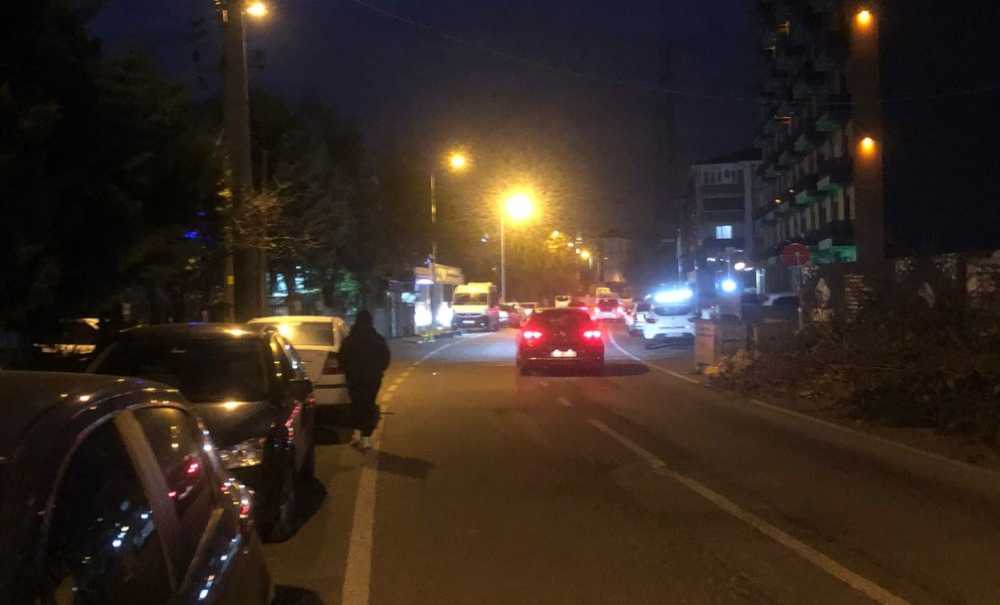 Kaldırımı Olmayan Yol Tehlike Saçıyor