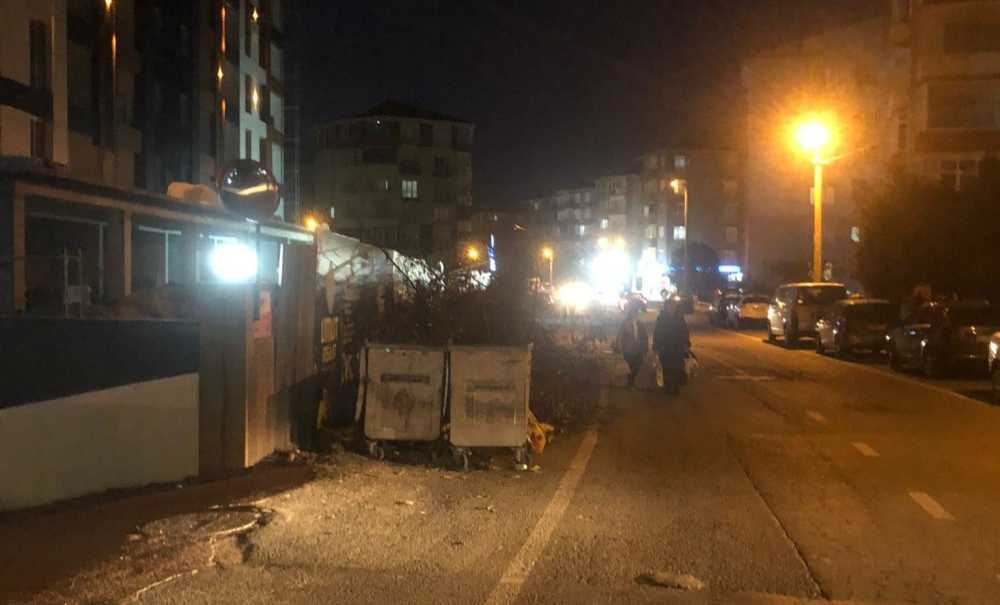 Kaldırımı Olmayan Yol Tehlike Saçıyor