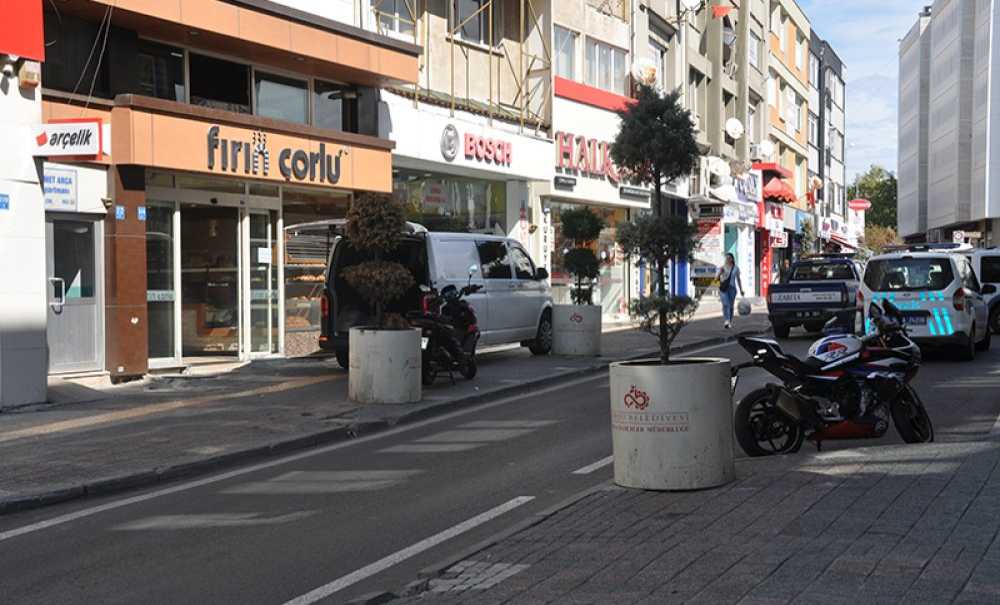 Kaldırımlar İşgal Altında!