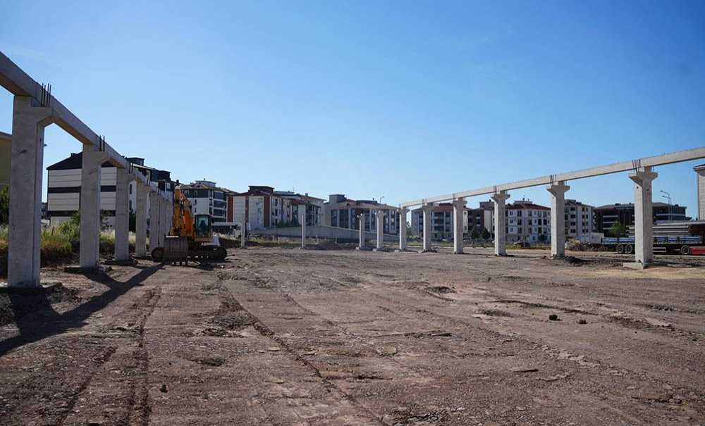 Kapalı Pazar Yerinde İnşaat Çalışmaları Sürüyor
