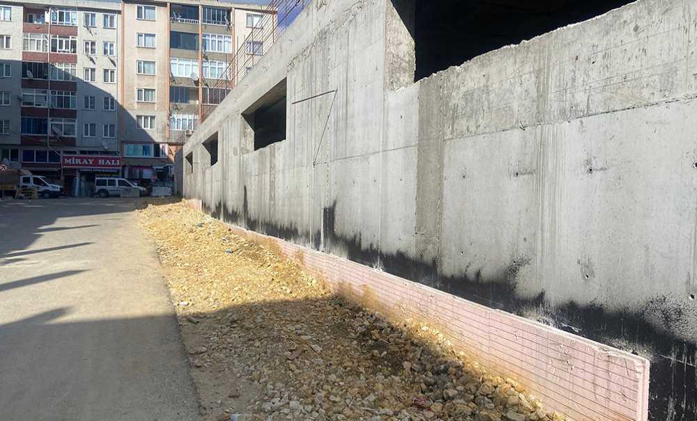 Katlı Otoparkta Çalışmalar Durdu Mu?