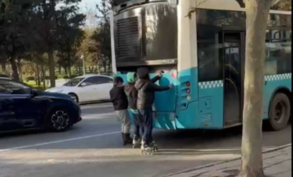 Kaykaycı Çocuklardan Tehlikeli Yolculuk