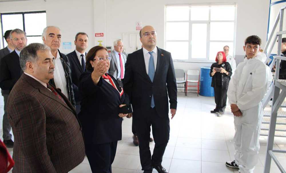 Kaymakam Duman, Kimya Laboratuvarı Açılışına Katıldı