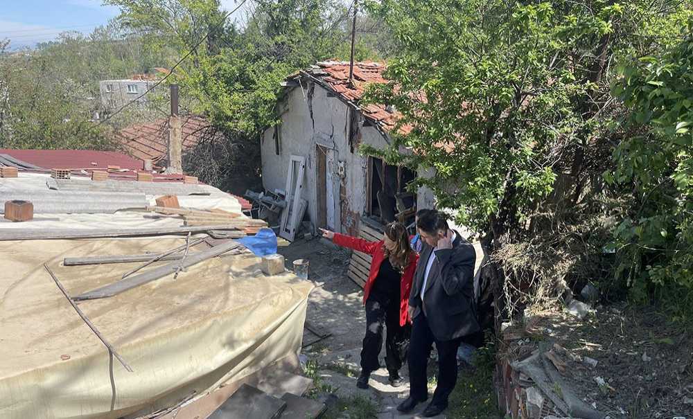 Kaymakam Eren, Evlere Misafir Oluyor