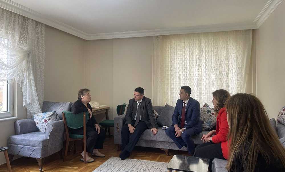 Kaymakam Eren, Evlere Misafir Oluyor