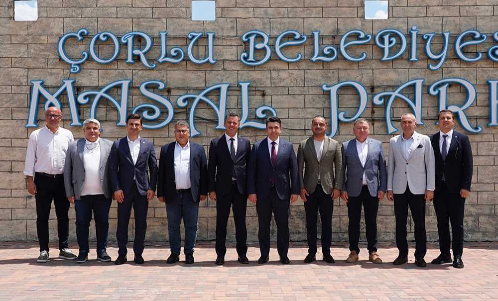 Kaymakam Eren'e Veda Yemeği