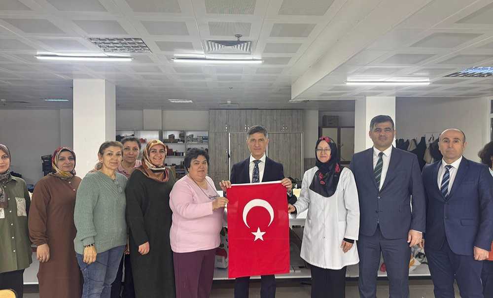 Kaymakam Erten Halk Eğitim Merkezini Ziyaret Etti