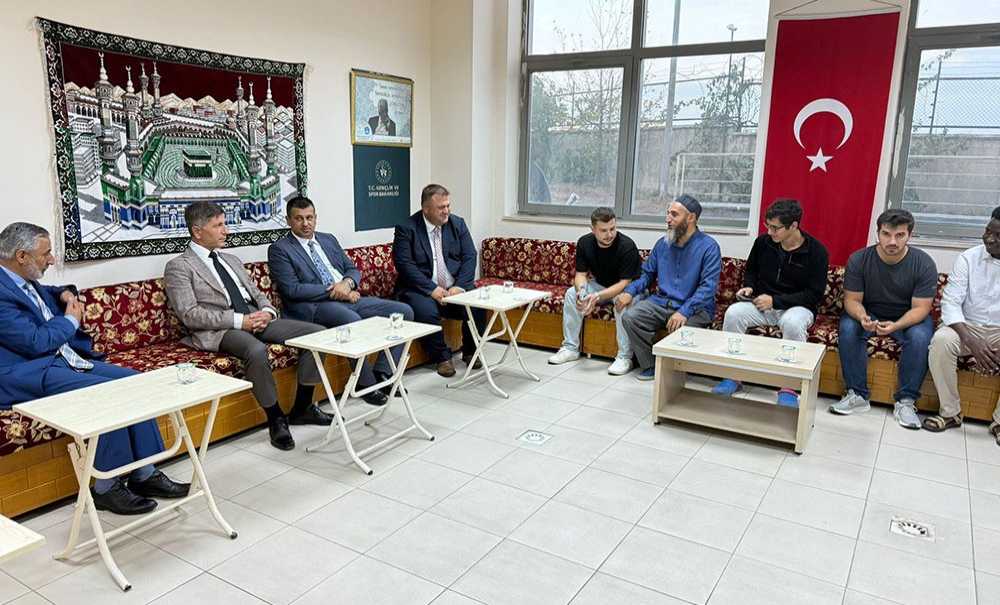 Kaymakam Erten Öğrenci Yurdunu Ziyaret Etti