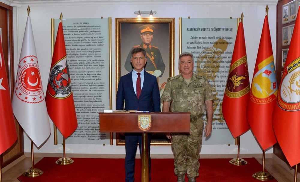 Kaymakam Erten'den Korgeneral Alper'e Ziyaret