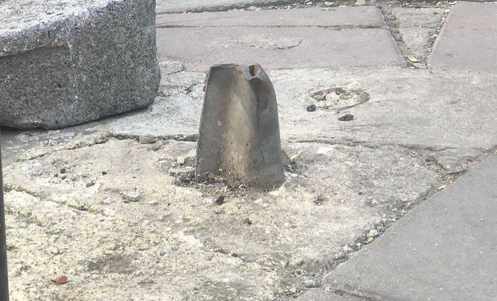 Kesilmiş Demirler Tehlike Yaratıyor