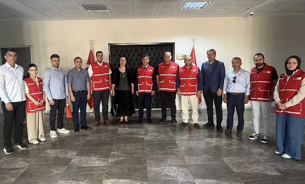 Kızılay'dan Kaymakam Erten'e Ziyaret