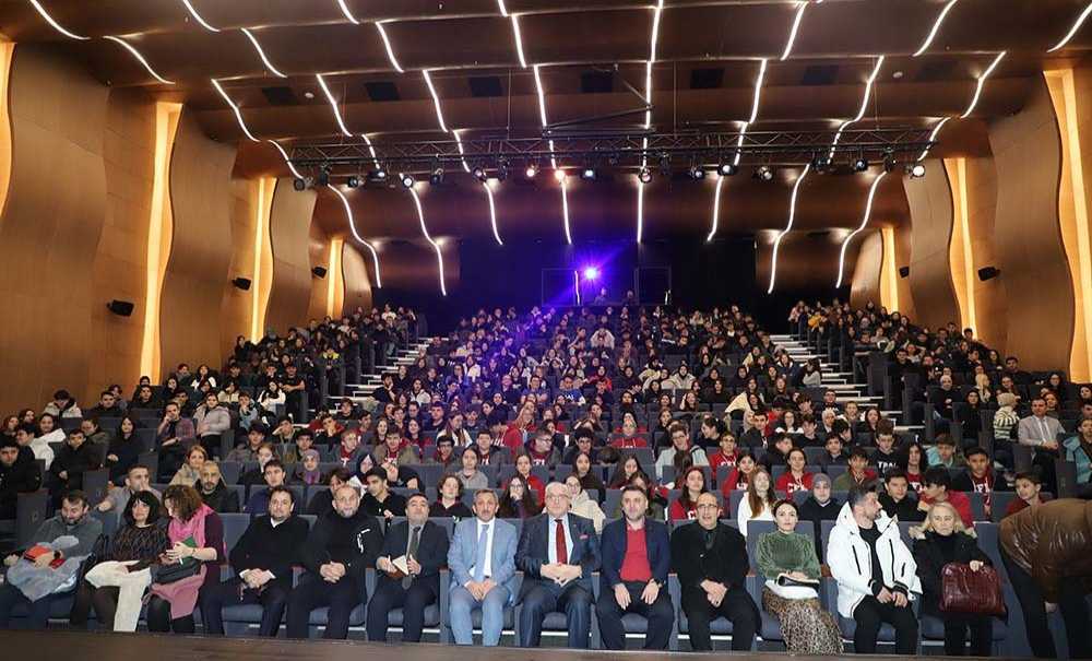 Konferansta ‘Yapay Zeka Ve İnsanlığın Geleceği' Konuşuldu