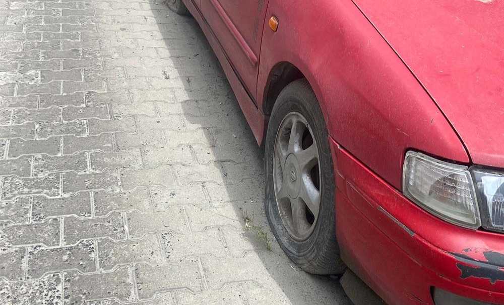 Kullanılmayan Onlarca Araç Yer İşgal Ediyor