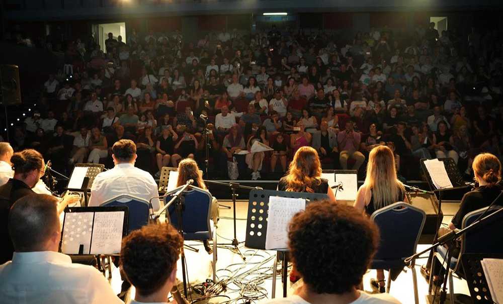 Kursiyerlerinden İlk Konser