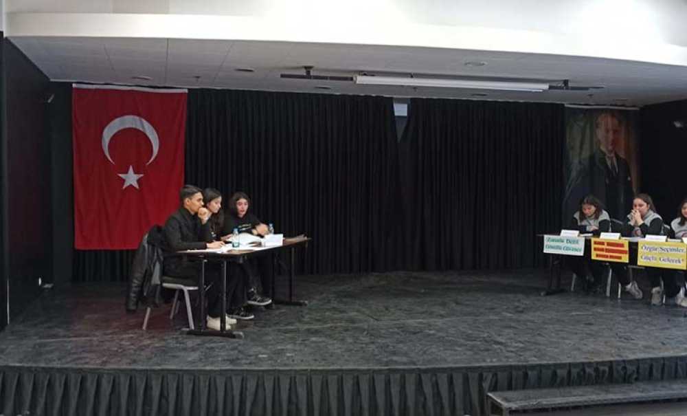 Liseler Arası Münazara Yarışması Elemeleri Başladı