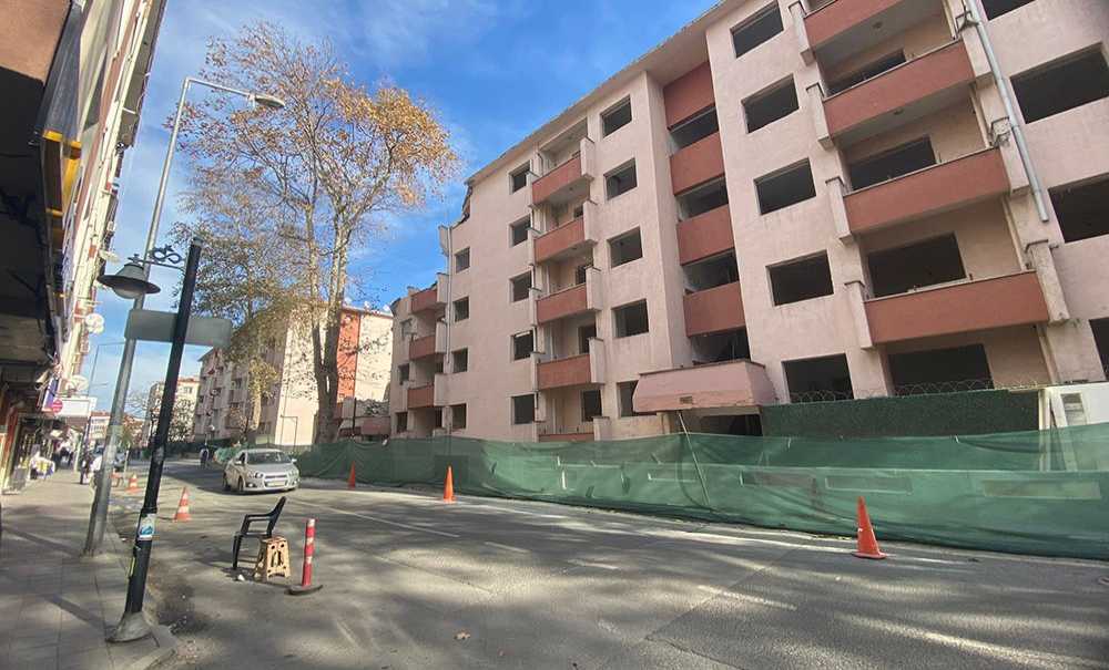 Lojmanların Yıkımı Başladı