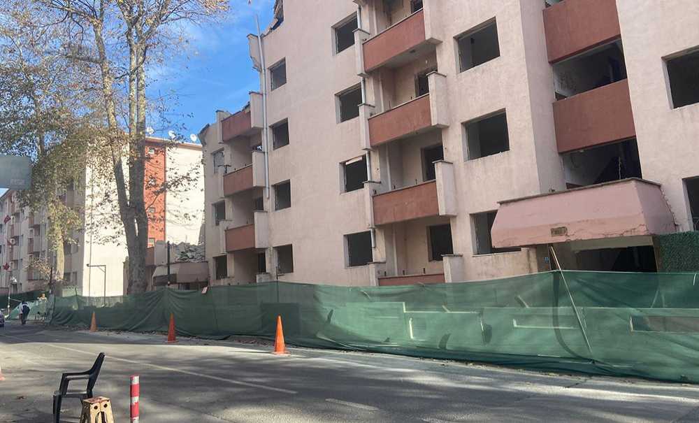 Lojmanların Yıkımı Başladı