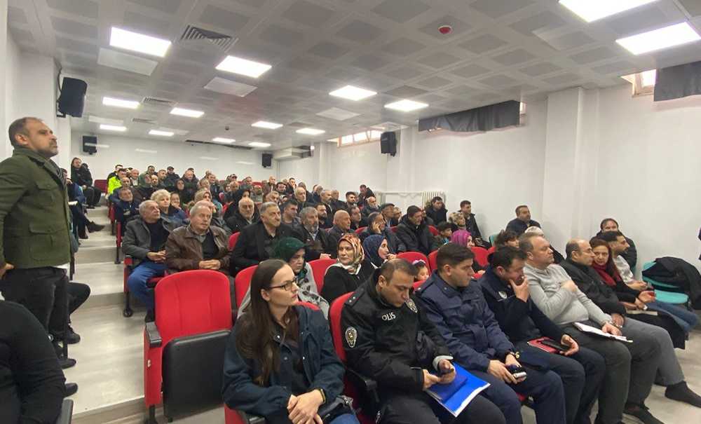 Mahalleli Dertlerini Peş Peşe Sıraladı