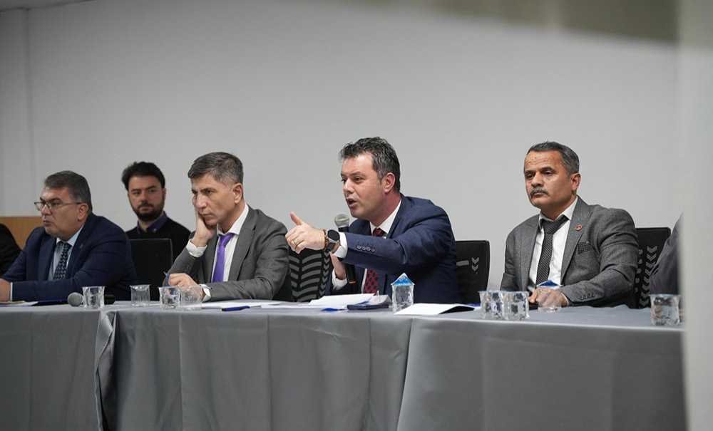 Mahalleli Dertlerini Peş Peşe Sıraladı