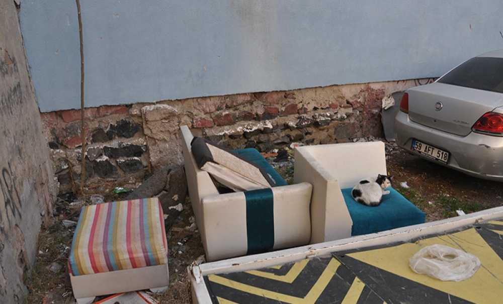 Mergup Şinik Sokak Acil Çözüm Bekliyor