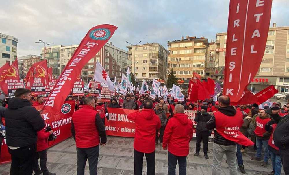 Metal İşçisi Meydanlara Çıktı