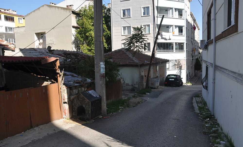 Metruk Binalar Hala Yıkılmadı