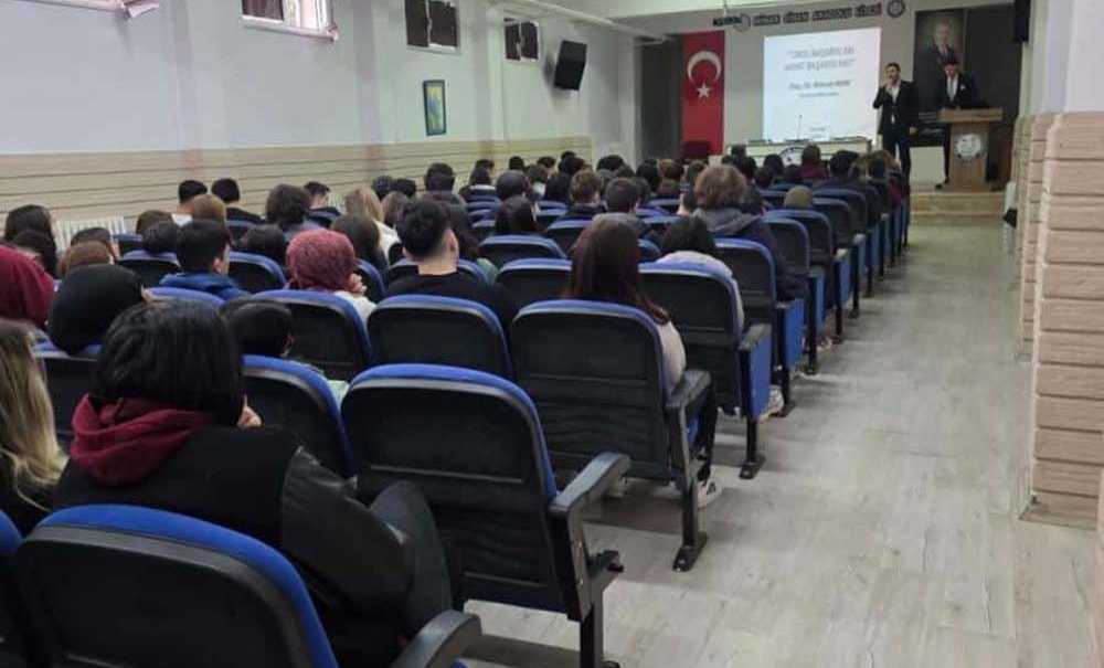 Mimar Sinan Anadolu Lisesi'nde Seminer Düzenlendi
