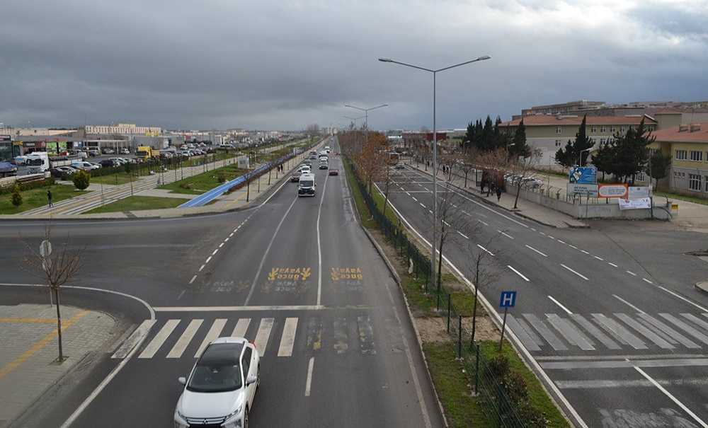 Minibüsler İçin Bekleme Cebi Yapılsın