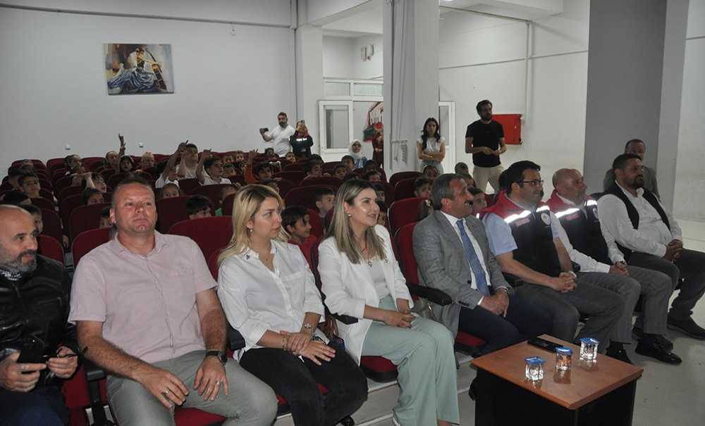 Minik Öğrencilere Sütün Faydaları Anlatıldı