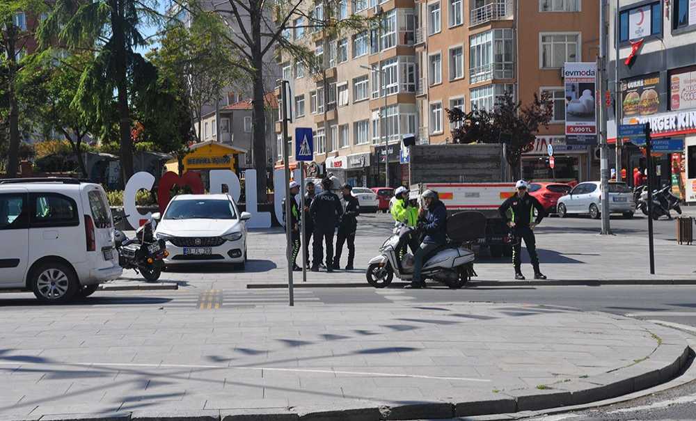 Motosiklet Sürücüleri Denetlendi