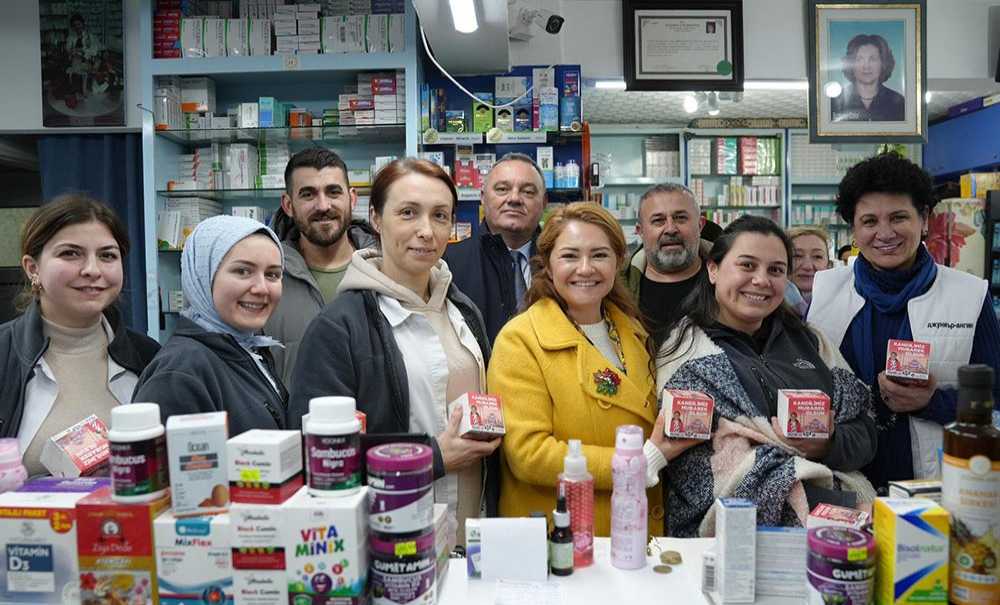Müge Başkan, Esnaf Ve Vatandaşların Kandilini Kutladı
