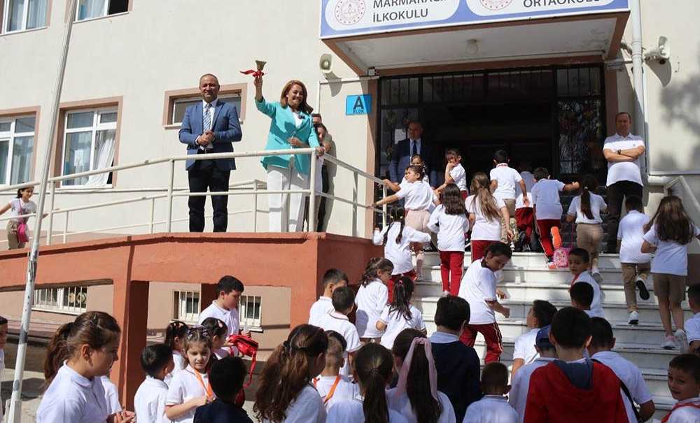 Müge Başkan'dan Minik Öğrencilere Sürpriz!