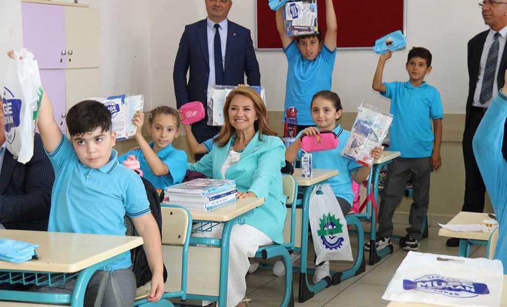 Müge Başkan'dan Minik Öğrencilere Sürpriz!