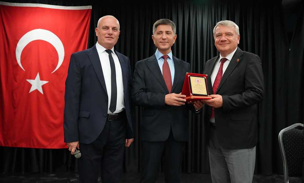 Muhtarlar Yeni Yıl Yemeği Düzenledi