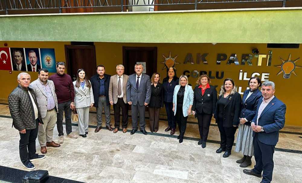 Muhtarlardan Ak Parti'ye Ziyaret