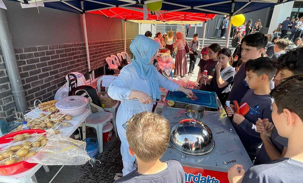 Necati Perihan Kervancı Ortaokulu'nda Renkli Kermes Coşkusu