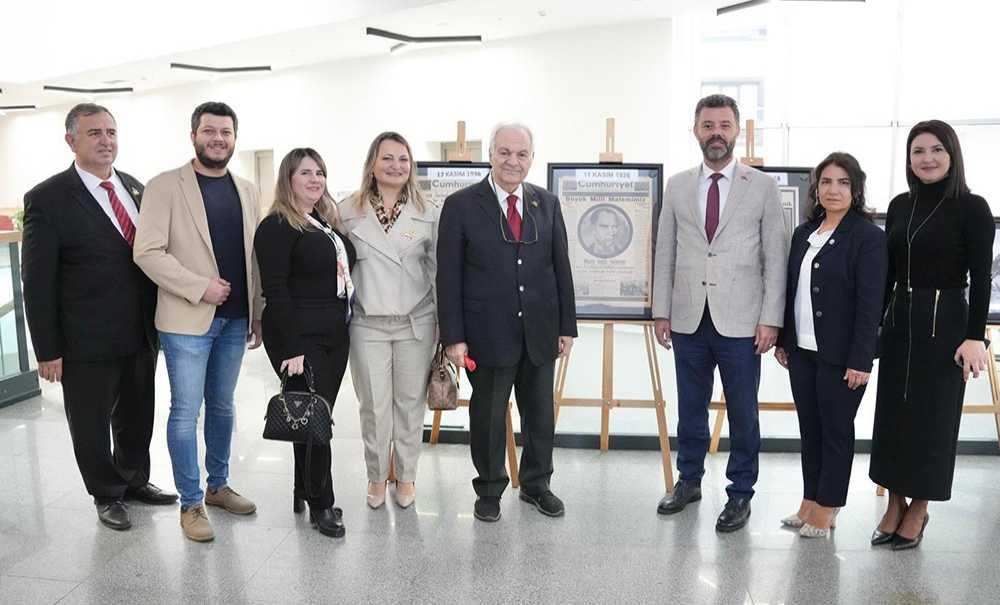 “O Günün Gazeteleri” Sergisi Duygusal Anlar Yaşattı