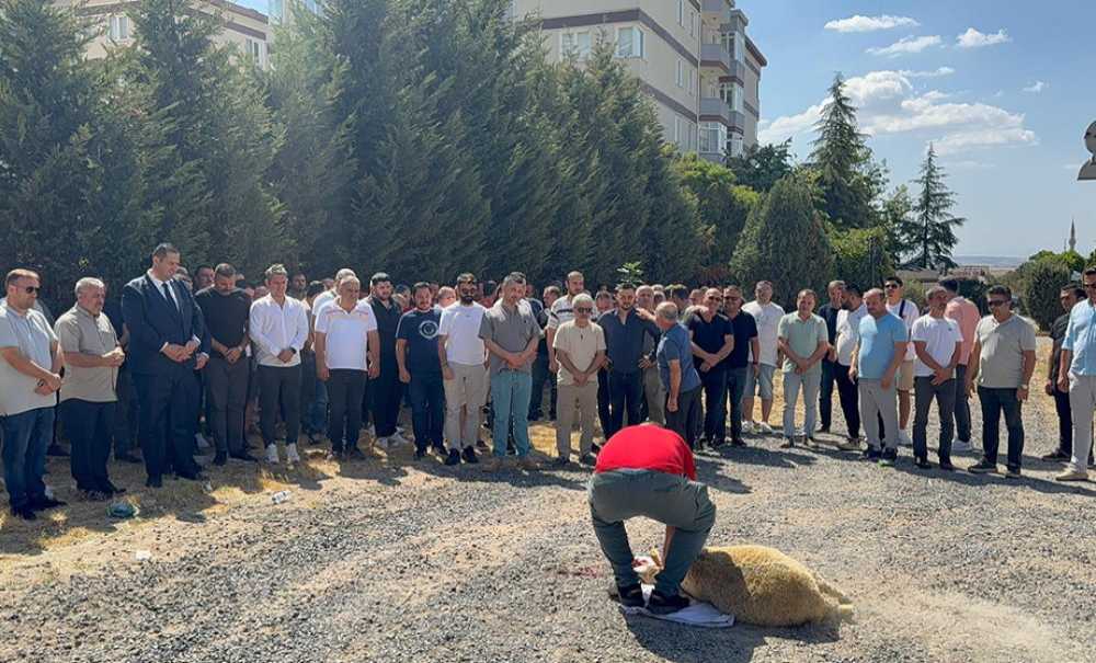 Öğrenci Taşıyıcıları Yeni Sezona Kurban Keserek Başladı