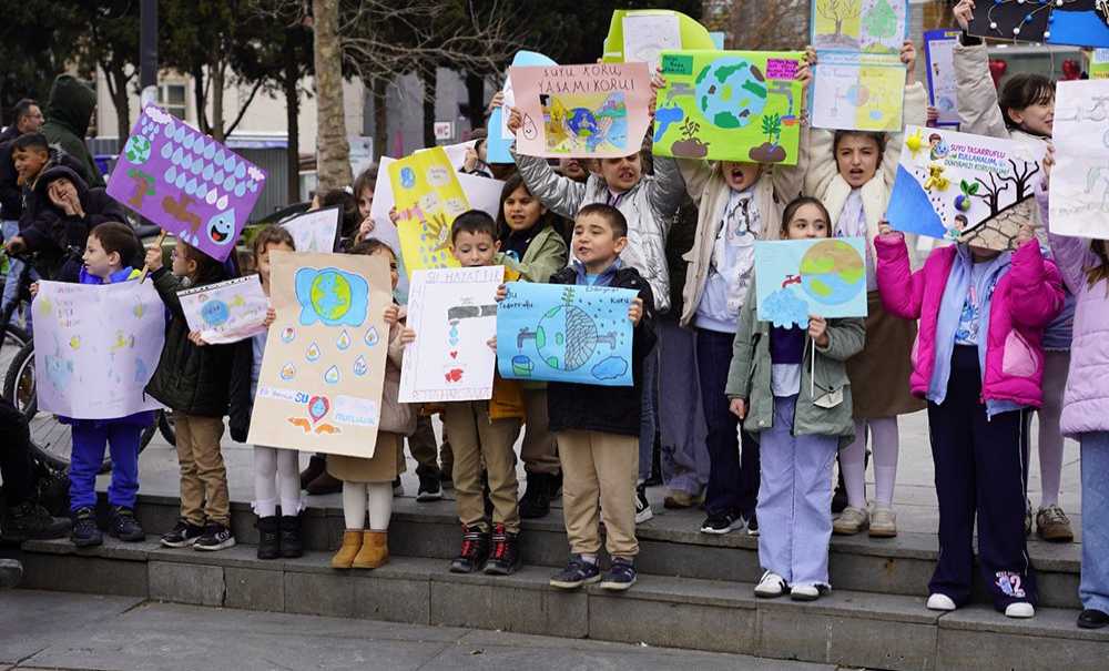 Öğrencilerin Yaptığı Farkındalık Etkinliği Alkış Aldı