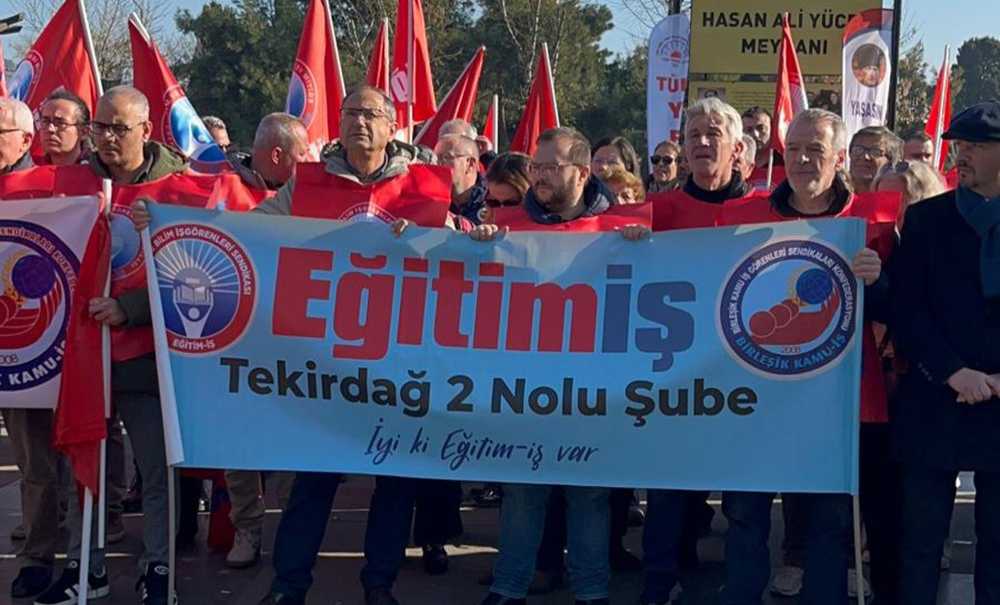 Öğretmenler İş Bıraktı