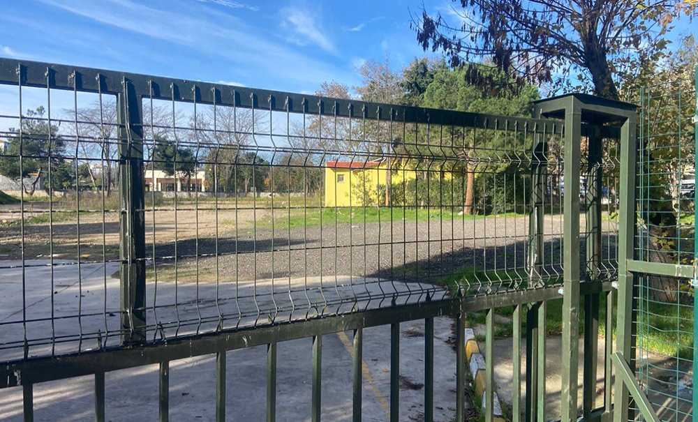 Okul Arazisi Hala Boş