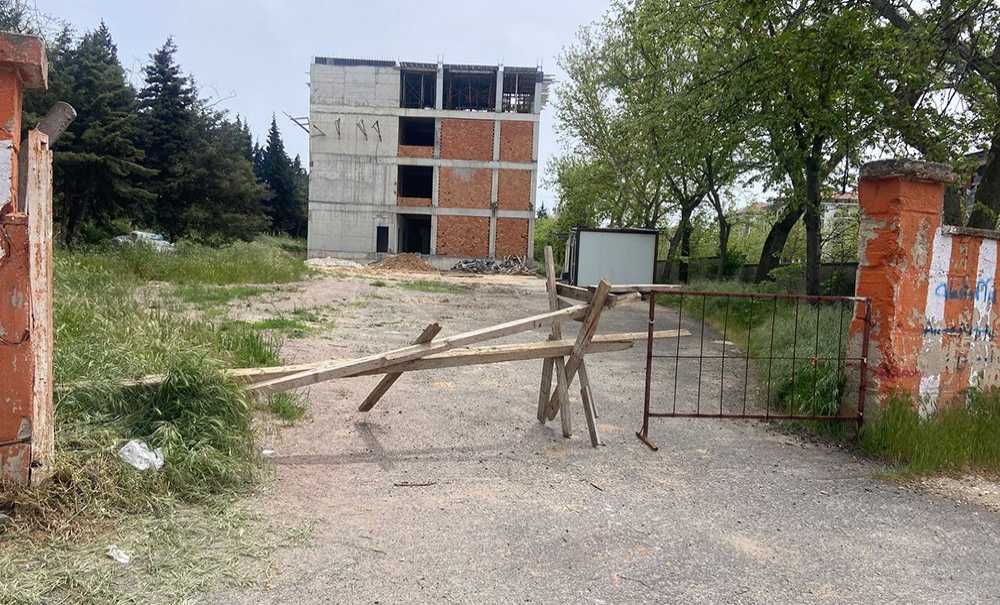 Okul İnşaatı Kaderine Terk Edildi