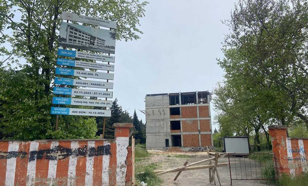 Okul İnşaatı Kaderine Terk Edildi