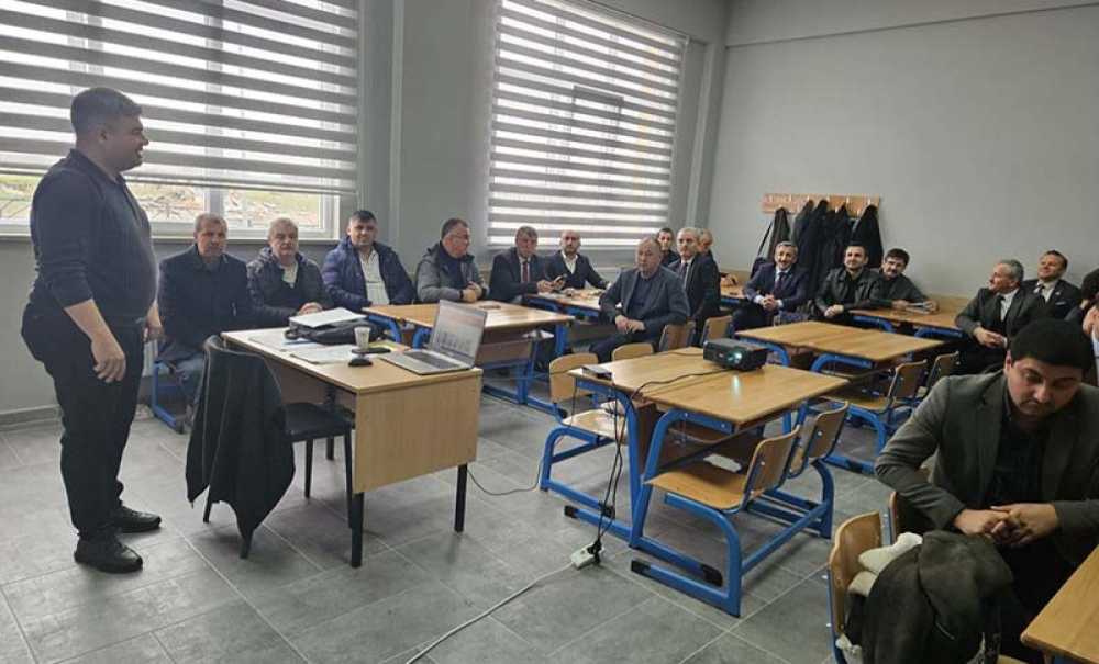 Okul Müdürleri Seminerde Bir Araya Geldi